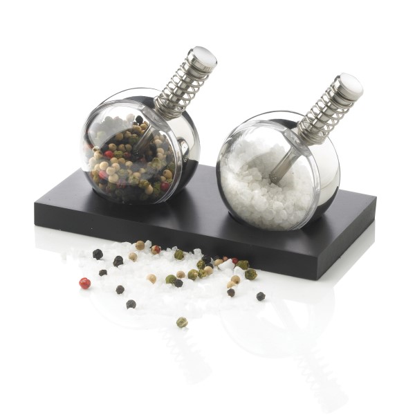 Planet Pepper & Salt Set