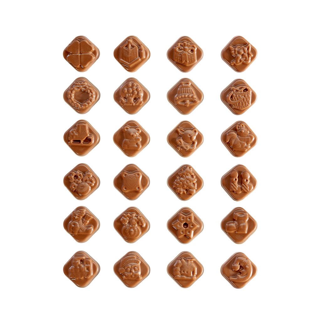 Winter Collection 2020 Classic Advent Calendar With Milk Chocolate With Maxi