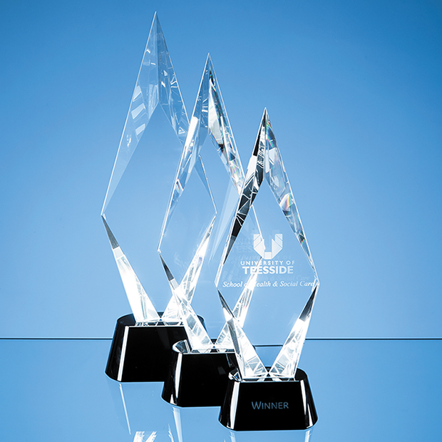 28.5cm Optical Crystal Facet Mounted Peak Award With Onyx Black Base