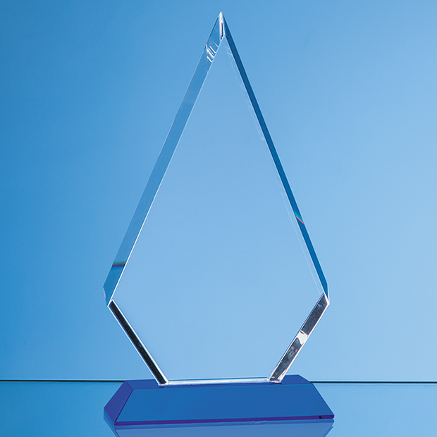 18cm Optical Crystal Facet Diamond Award On A Sapphire Blue Base