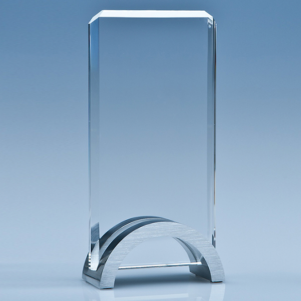 17.5cm X 9cm X 15mm Optical Crystal Rectangle On An Aluminium Base