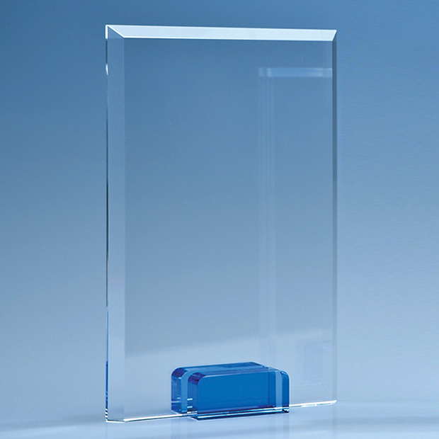 16.5cm Optical Crystal Rectangle With A Cobalt Blue Base