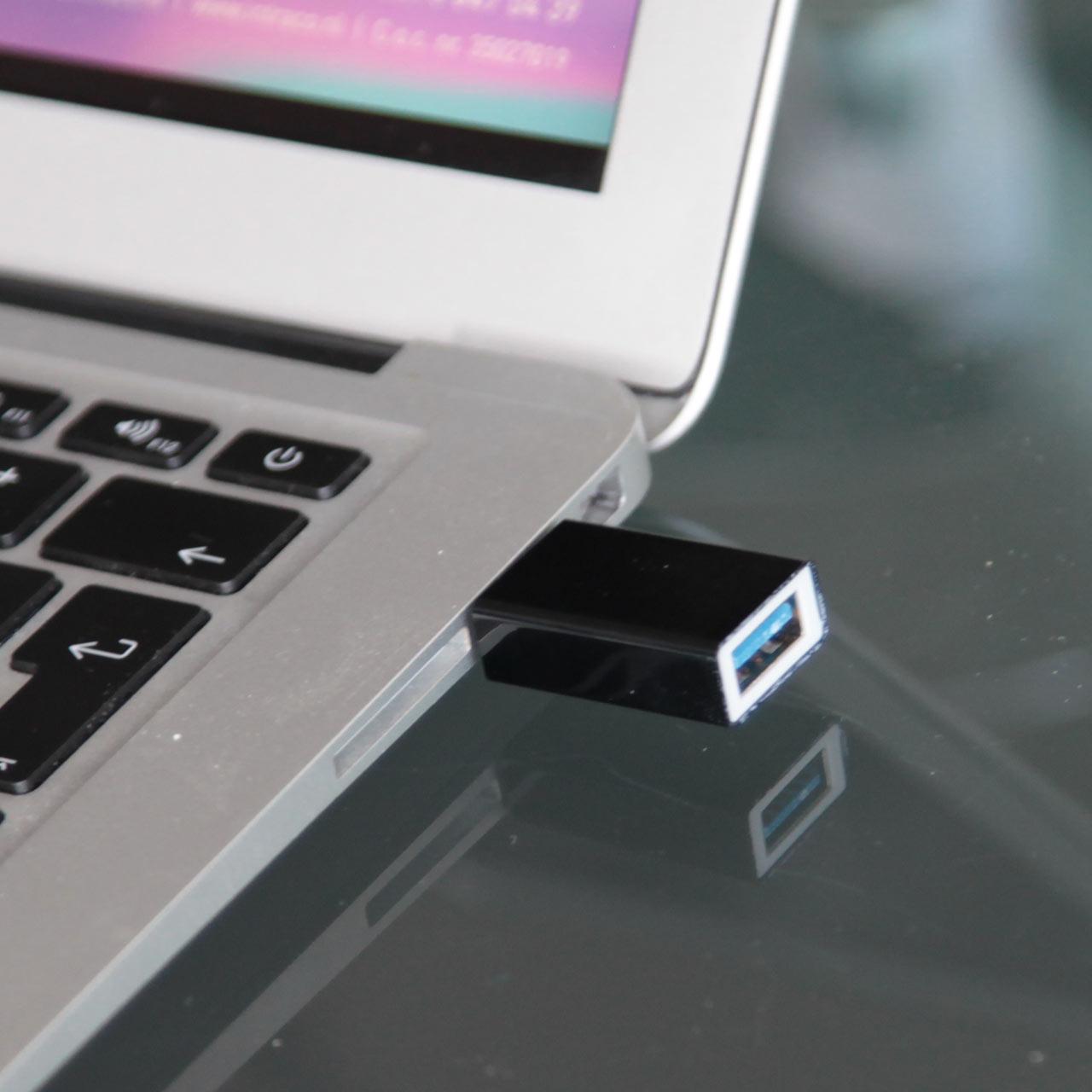 USB-C to USB-A adapter